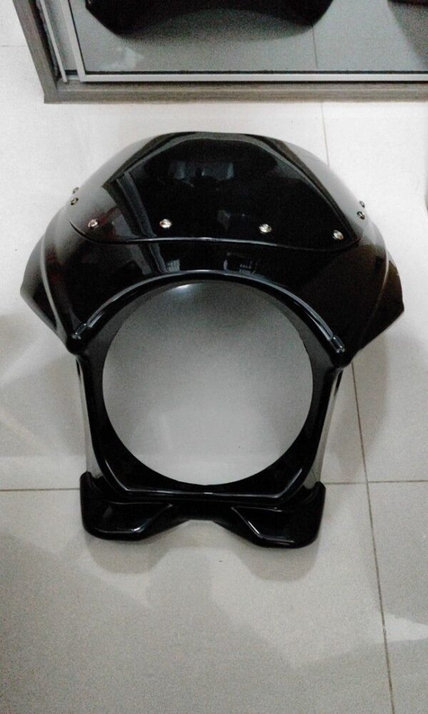 Honda Cb400 headcowl with visor - Image 3