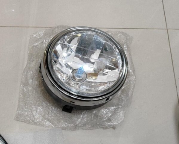 Honda Cb400 vtec headlamp / Headlight - Image 2