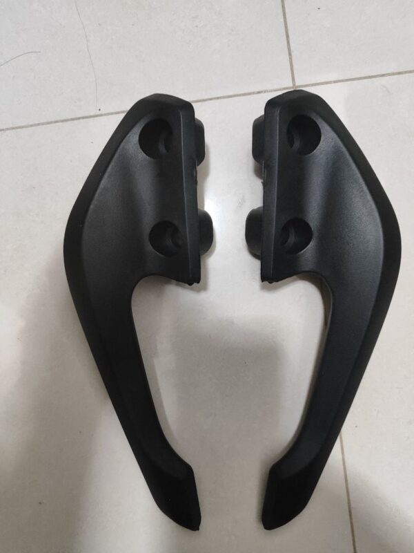 Honda CB400 Revo Pillion Bar / Arm Rest / Mount - Image 3