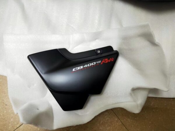 Honda CB400 side covers - Image 3